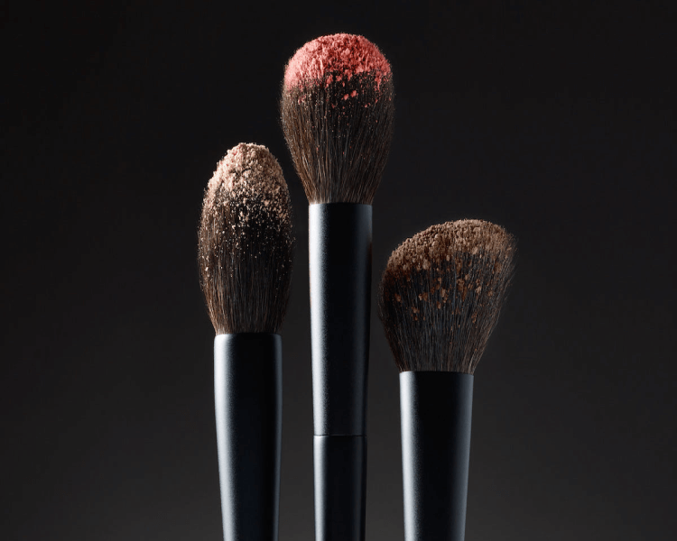 Brush and a speckle of Surratt Eyeshadow and Blush