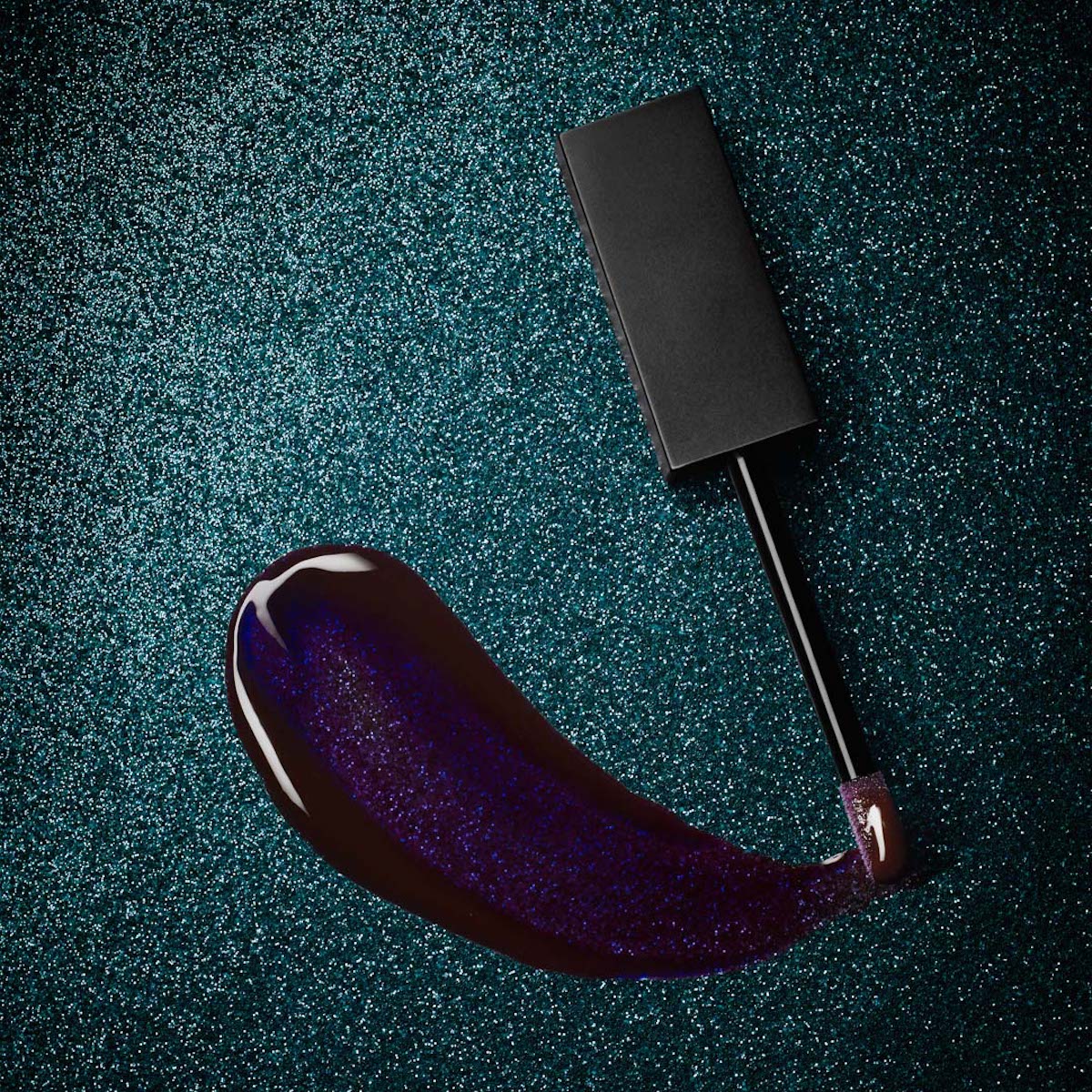 TRES CHIC - SHEER DARK VIOLET - high shine lip gloss in sheer dark violet shade
