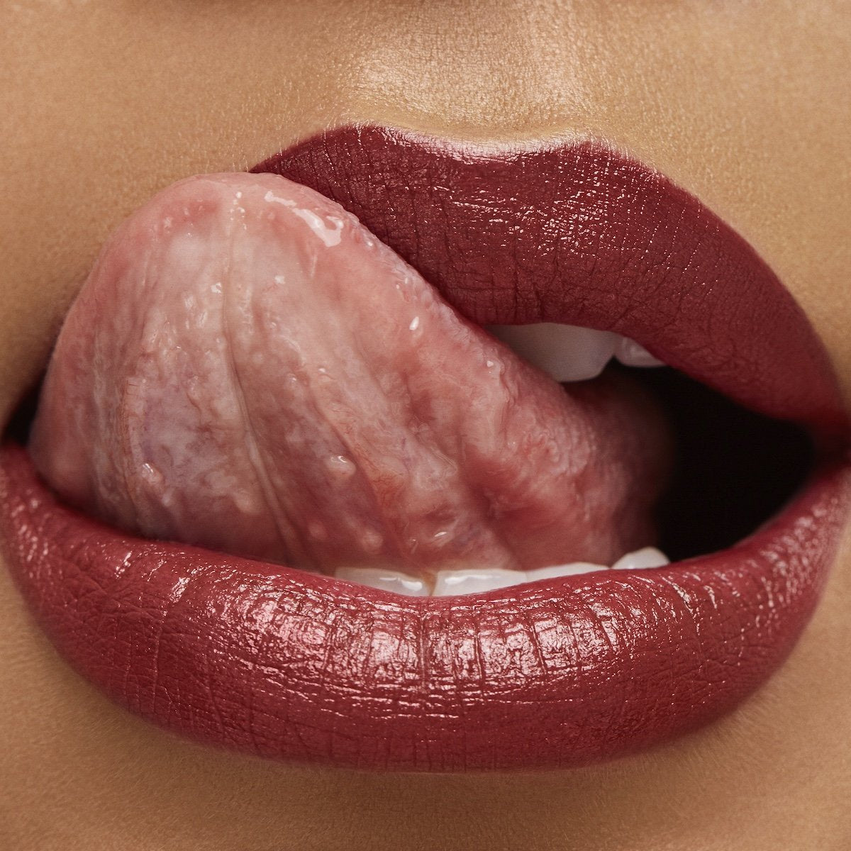 QUAINTRELLE - ROSE - dual-ended matte lipstick and powder in rose shade